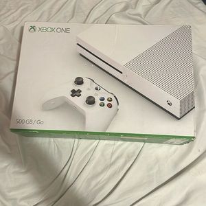 Xbox one S 500 GB